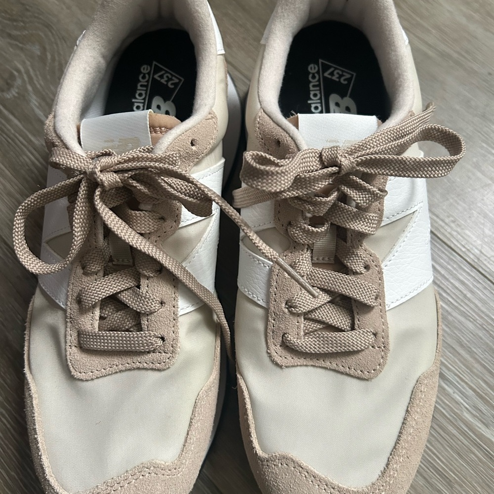 Women’s New Balance 237 Sneakers WS237DH1 Light Tan Size 8